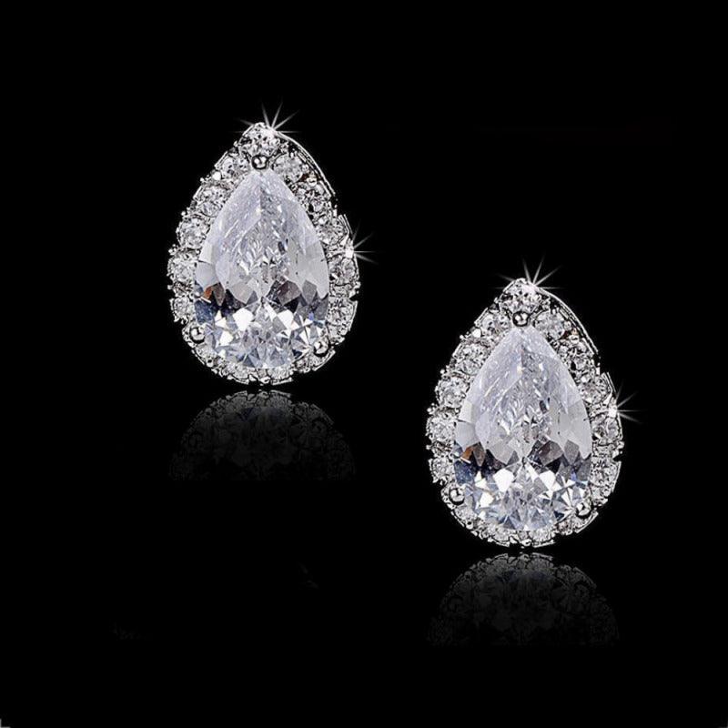 Kristallikorvakorut, ATHENA BRIDAL JEWELLERY|Dainty Teardop