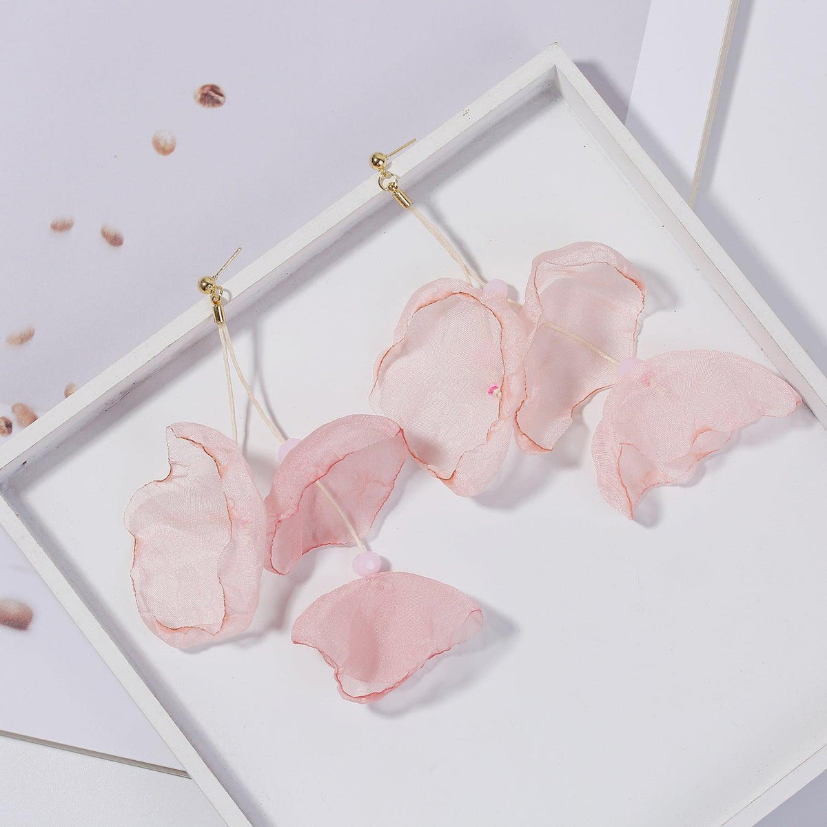 Korvakorut, FRENCH RIVIERA|Soft Pink Flower Earrings