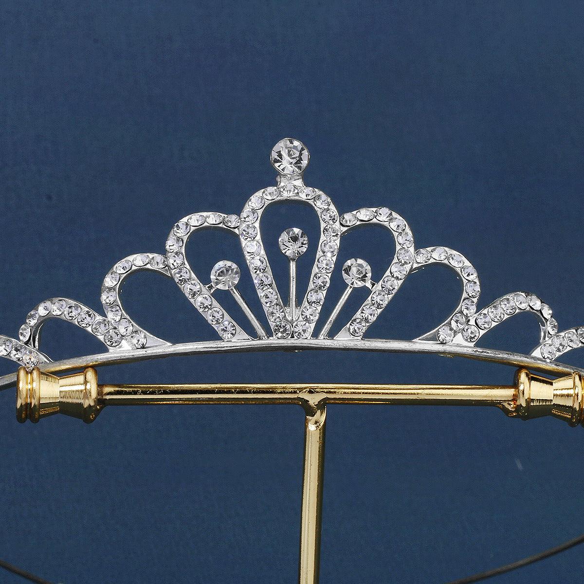 ROMANCE | Linette -hopeanvärinen kirkaskivinen tiara