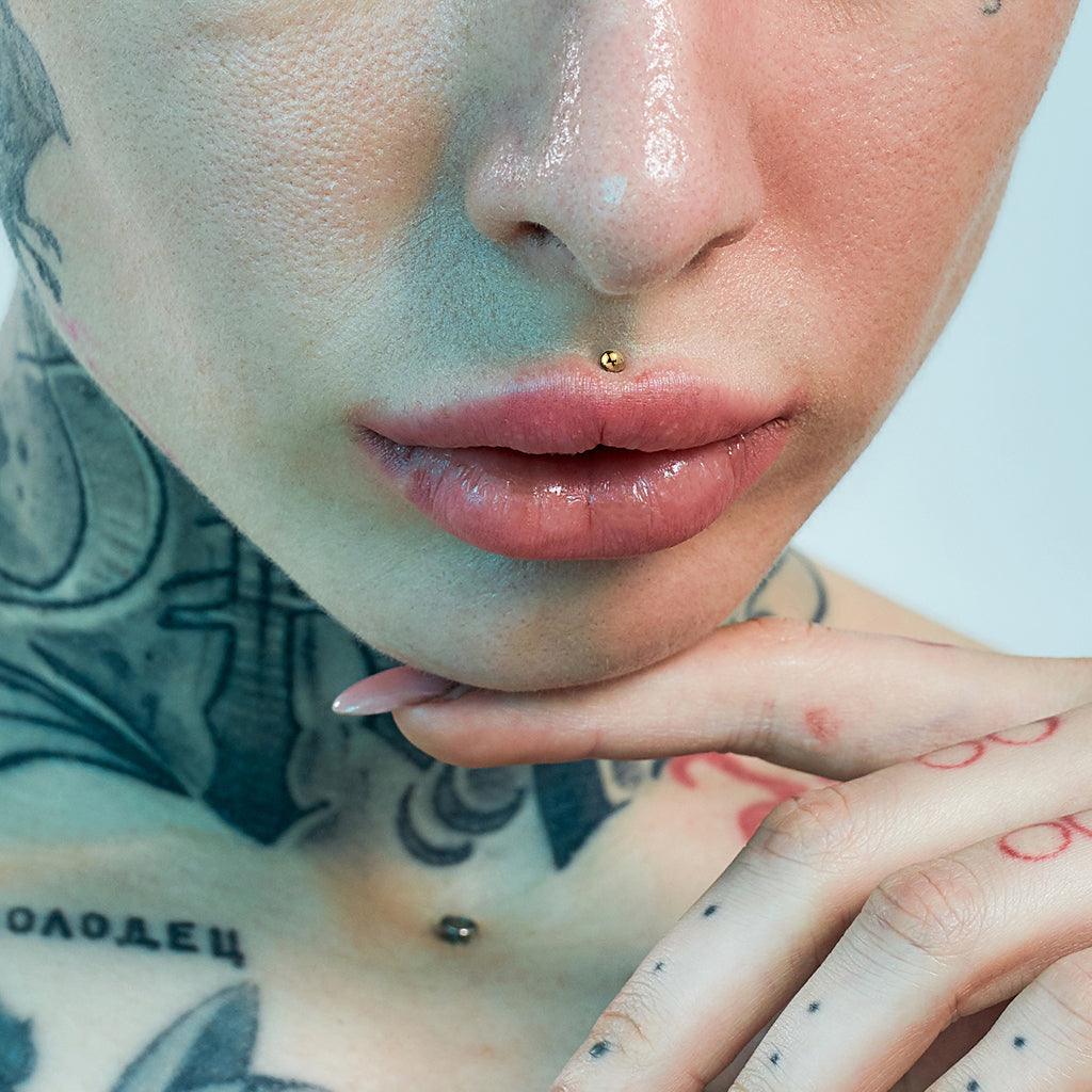 Labret 1,2mm, Titanium Basic 3mm Gold (titaaninen labret-tappi)