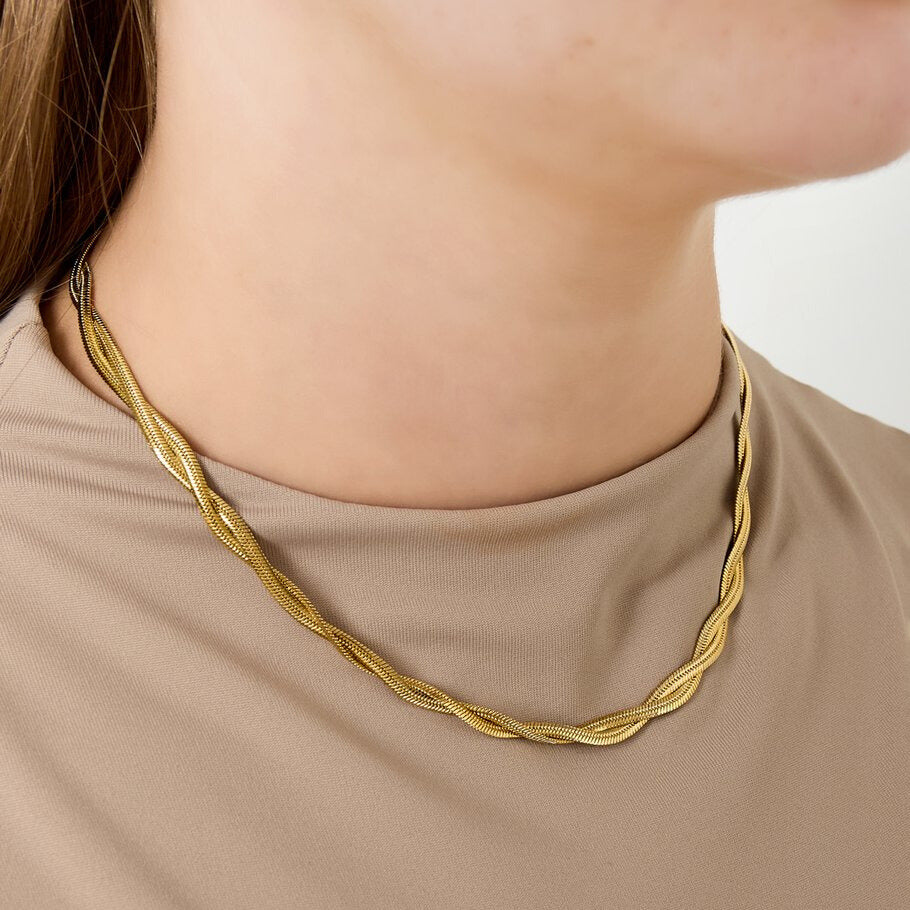 French Riviera | Serena – twisted surgical steel necklace (gold)