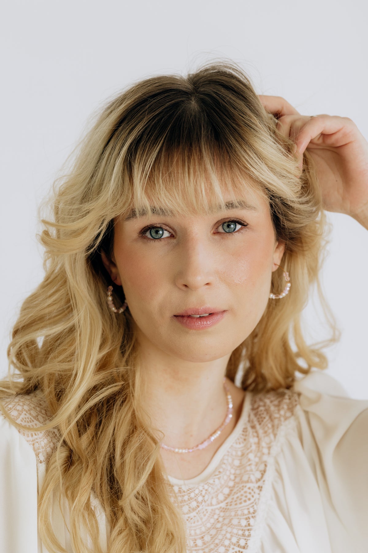 Jolie Rose -käsintehty kaulakoru (vaaleanpunaisen sävyt, kulta)
