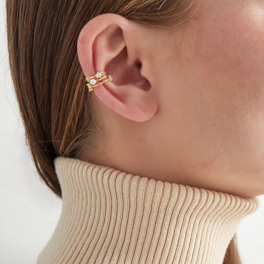 FRENCH RIVIERA | Moonlit Pearl -kullanvärinen ear cuff
