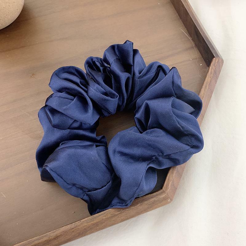 SUGAR SUGAR, Large Satin Scrunchie -satiinidonitsi