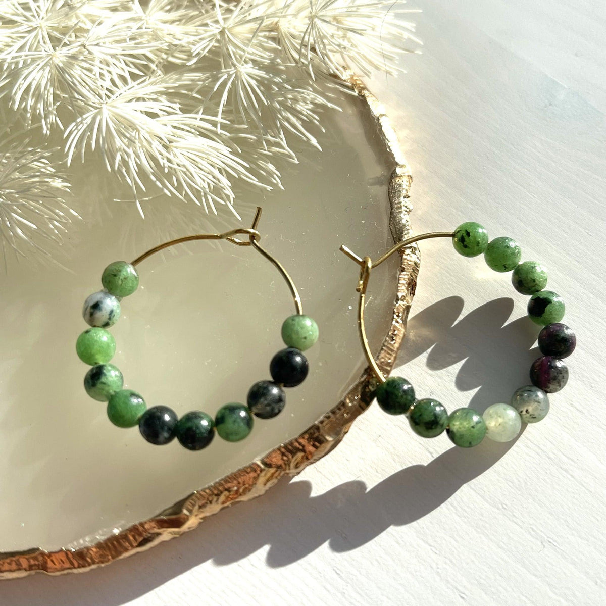 Earrings, FRENCH RIVIERA | Jolie pearl earrings (ruby zoisite)