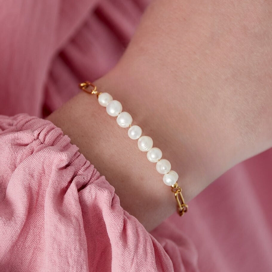 FRENCH RIVIERA | Colette Pearl bracelet in surgical steel