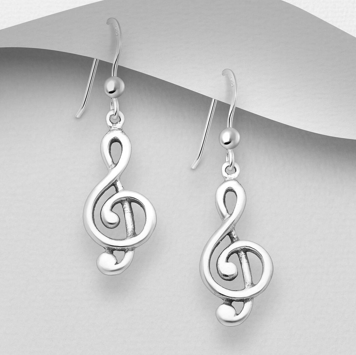 PREMIUM COLLECTION | Play the Song -nuottiavainhopeakorvakorut
